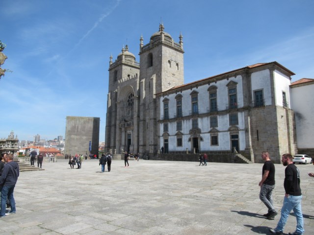 Porto, Bisschoppelijk paleis